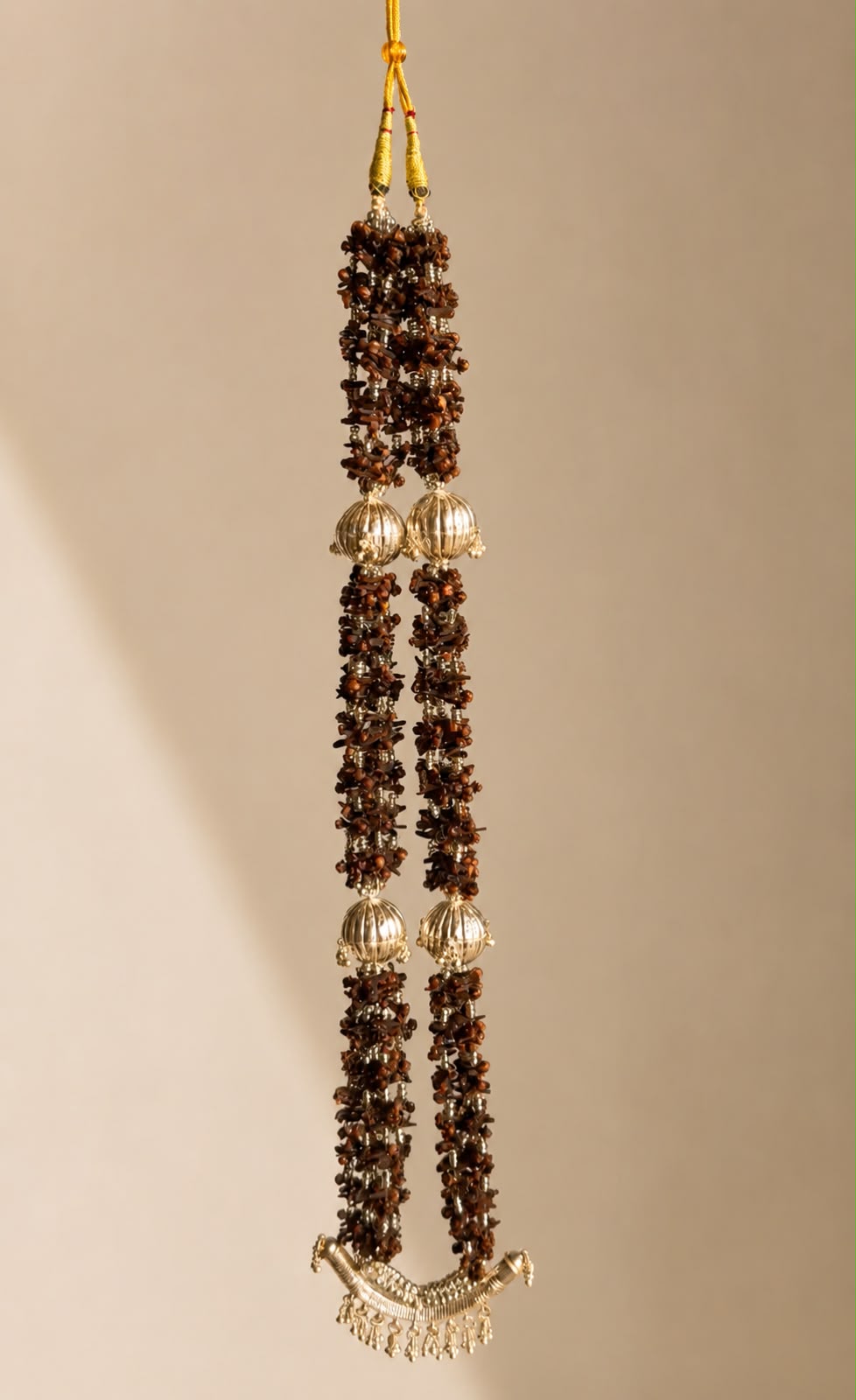 Laungeen tasseled necklace - 10 Ladis