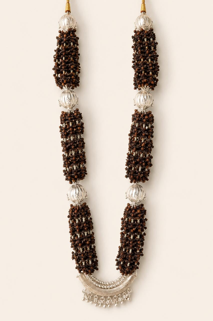 Laungeen tasseled necklace - 80g, 10 Ladis