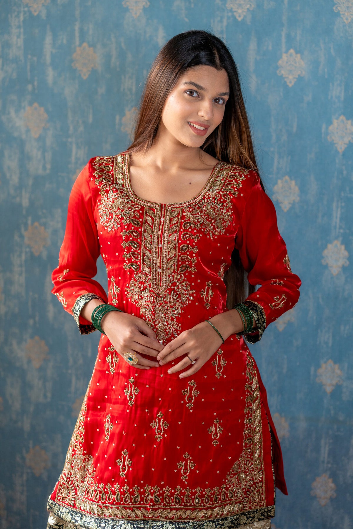 Raat Rani gharara — front, Husnaraa
