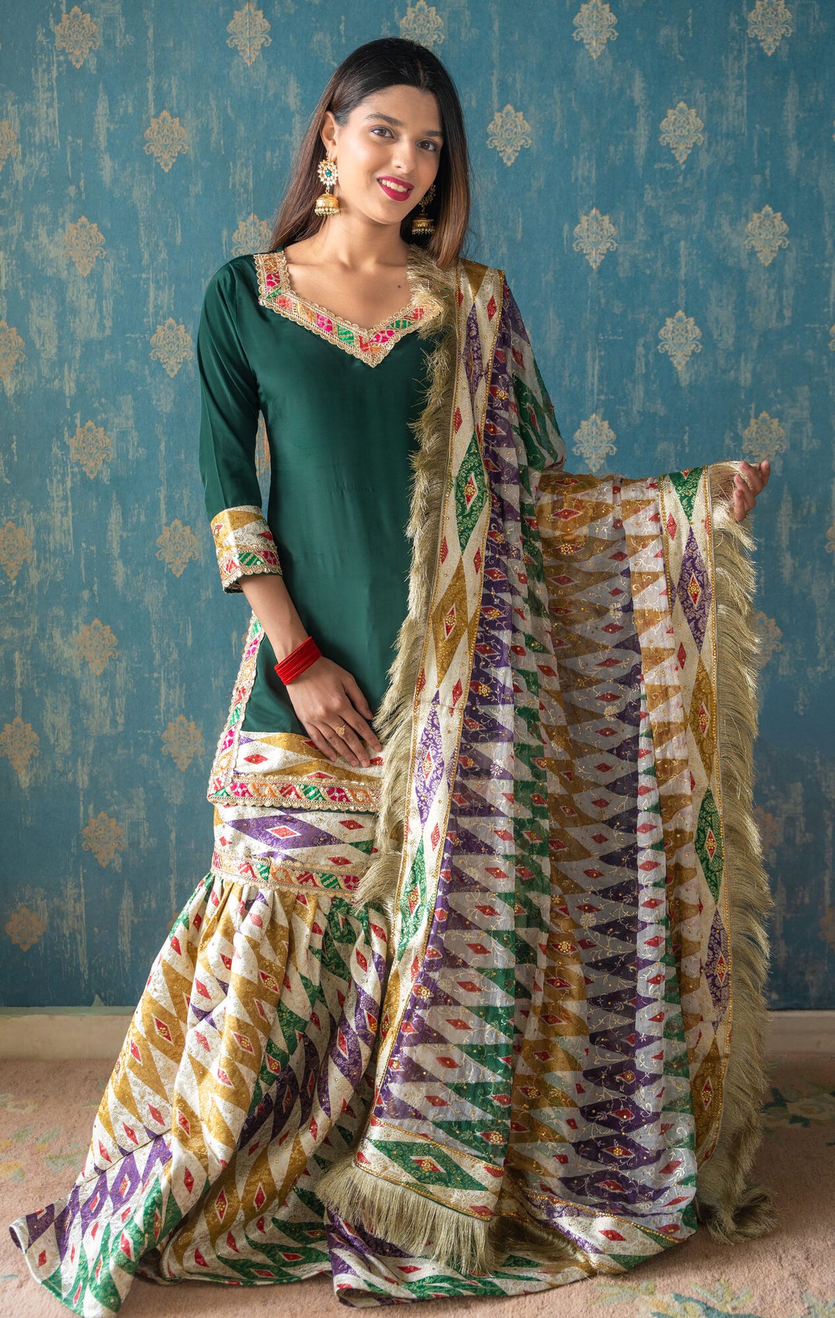 Rangrez gharara — front, Husnaraa